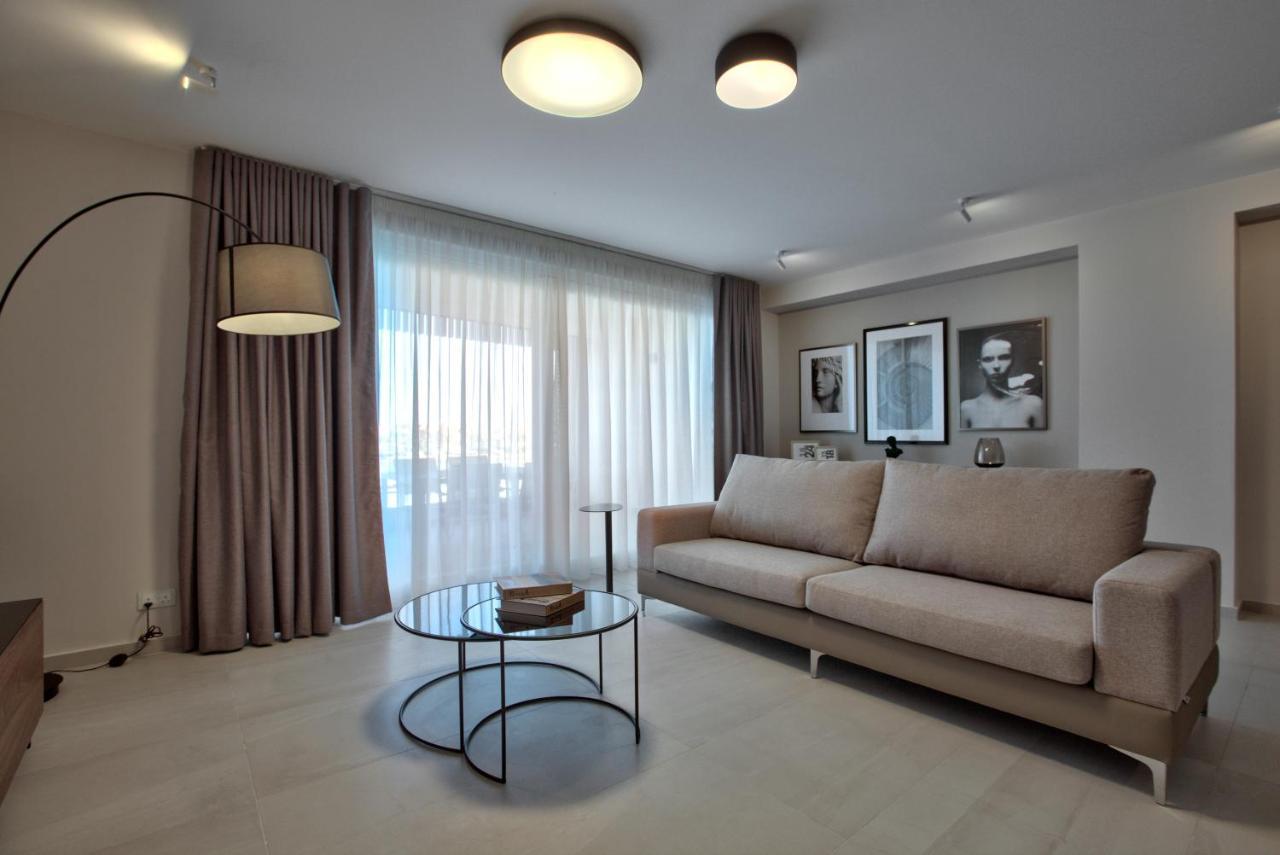 Sea Front Spacious Valletta Views Apartments Sliema Extérieur photo